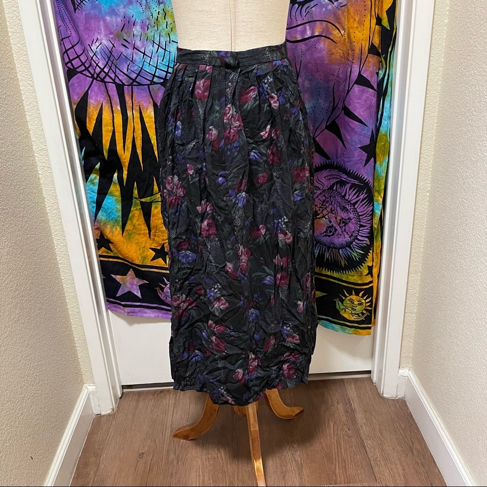 🌈 Vintage lovely rose skirt - Picture 5 of 11